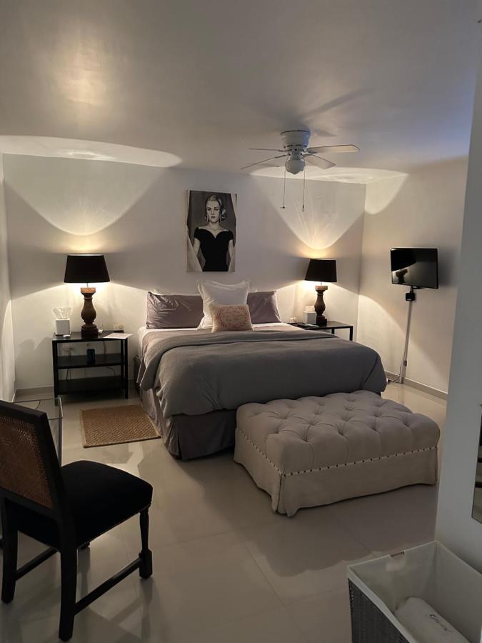 Апартаменты Pied-A-Terre Center Of Тихуана Экстерьер фото